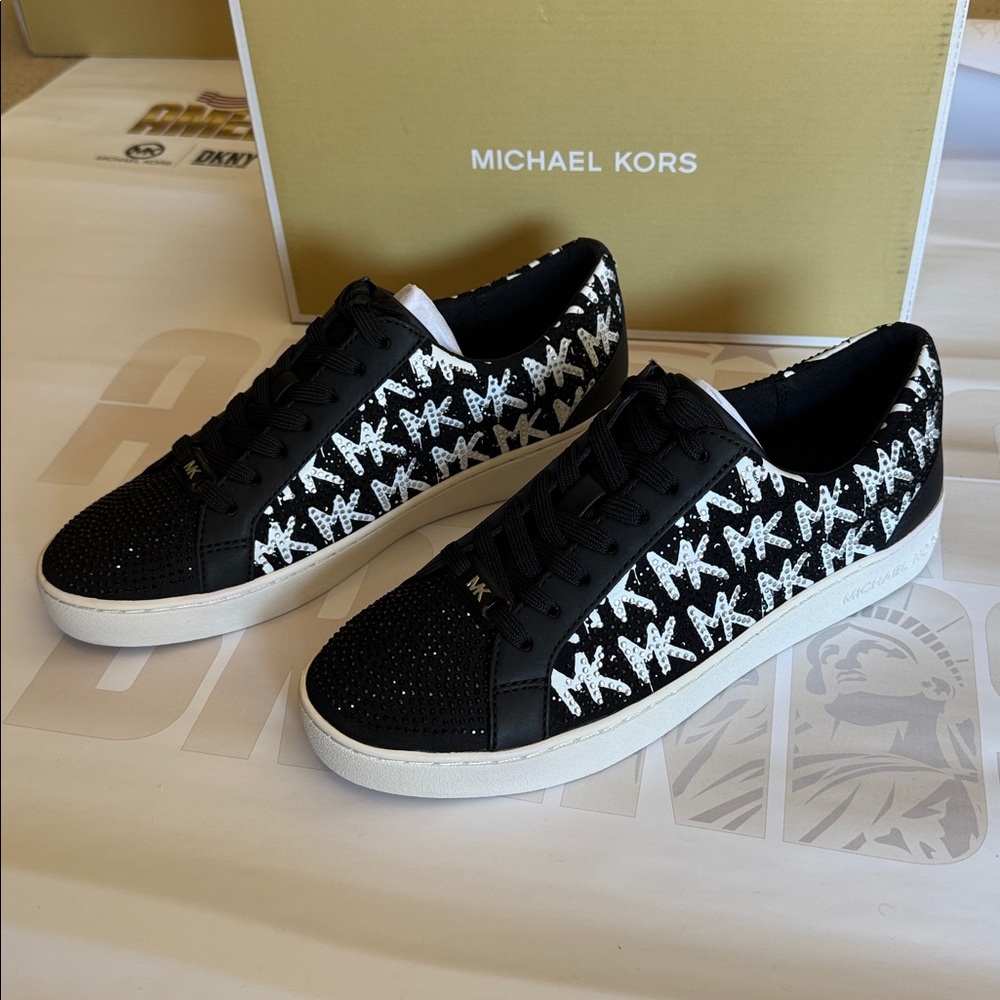 Michael Kors Catelyn Lace Up Sneakers With Box